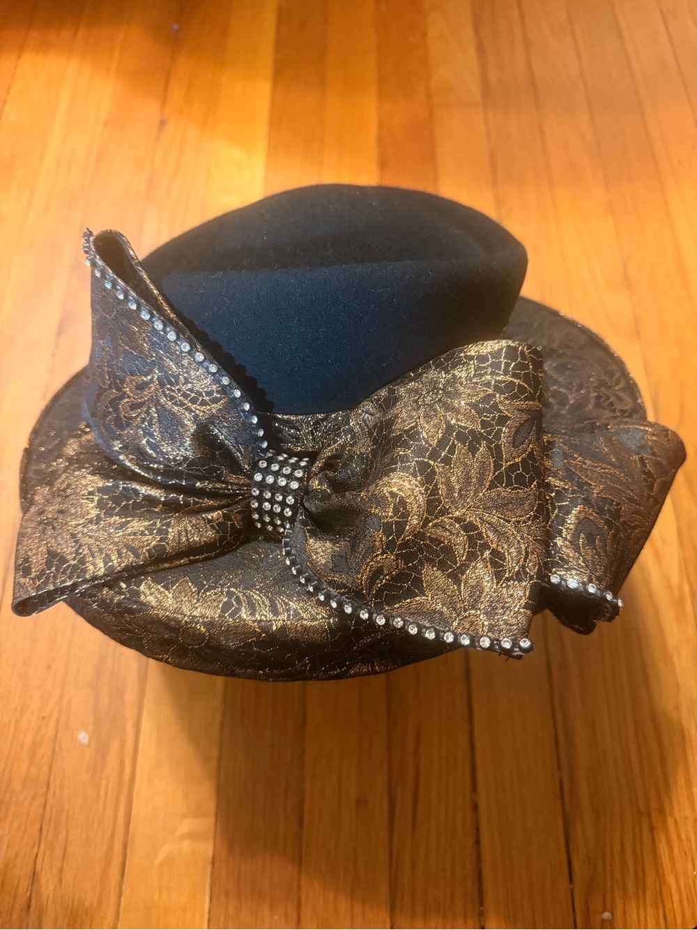 Mr. Hi's Classic Women's Elegant 100% Wool Black Hat with Gold Bow Jewel Accent